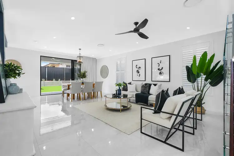 Third view of Homely house listing, 2 Mounthill Street, Hillcrest QLD 4118