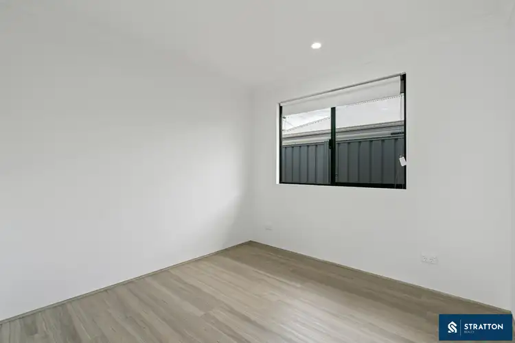 Fifth view of Homely house listing, 1&2/51 Lantana Way, Camillo WA 6111