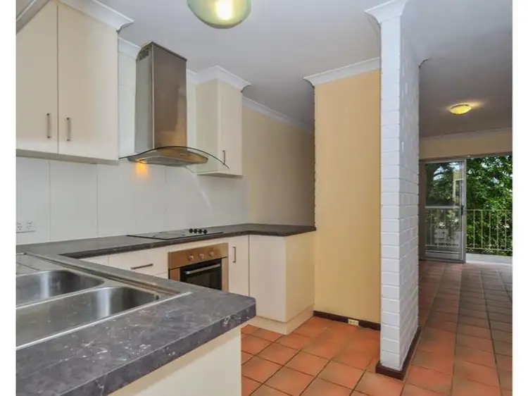 6/4 Southend Road, Hamilton Hill WA 6163