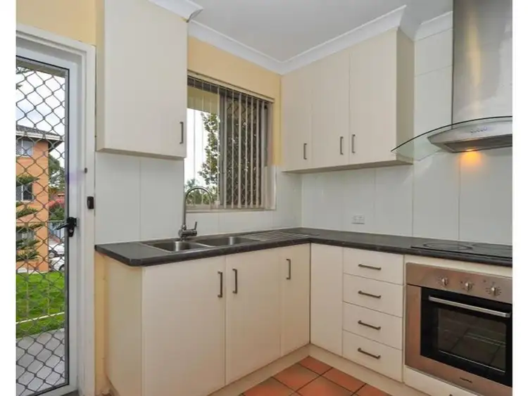 Second view of Homely apartment listing, 6/4 Southend Road, Hamilton Hill WA 6163