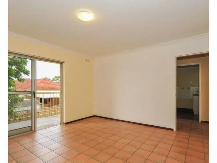 Sixth view of Homely apartment listing, 6/4 Southend Road, Hamilton Hill WA 6163