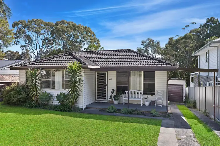 119 Lakin Street, Bateau Bay NSW 2261