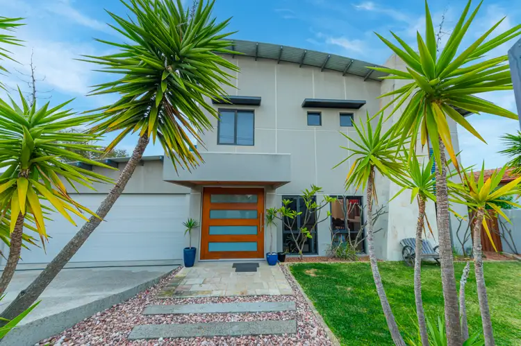 215 Bridgewater Drive, Kallaroo WA 6025