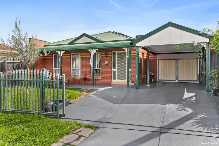 5 Tulloch Way, Roxburgh Park VIC 3064
