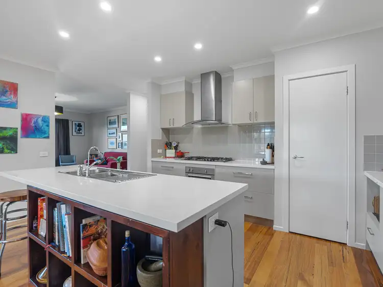 Sixth view of Homely house listing, 5 Vale Court, Leongatha VIC 3953
