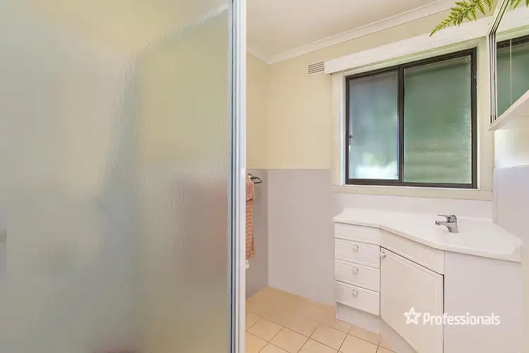 Seventh view of Homely house listing, 18 Condon Court, Hamilton VIC 3300