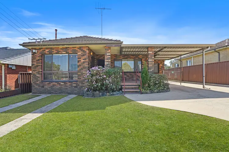 17 Bronsdon Street, Smithfield NSW 2164