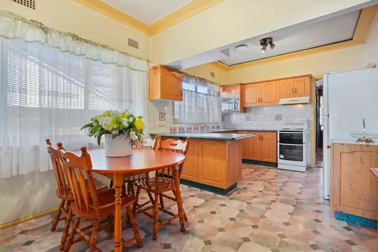 Sixth view of Homely house listing, 17 Bronsdon Street, Smithfield NSW 2164