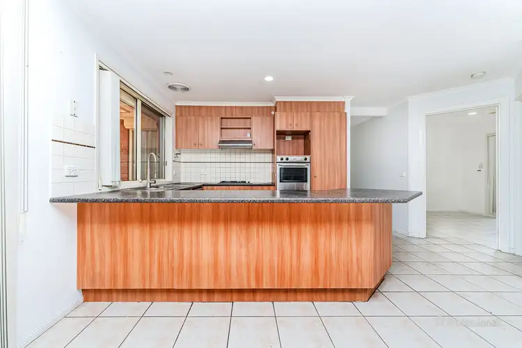 Fourth view of Homely house listing, 27 Emerald Circuit, Craigieburn VIC 3064