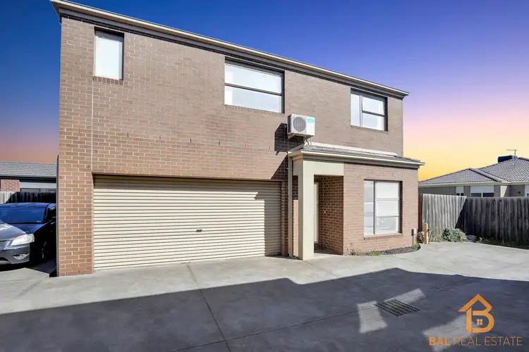 Second view of Homely house listing, 5/25-27 Starflower Way, Truganina VIC 3029