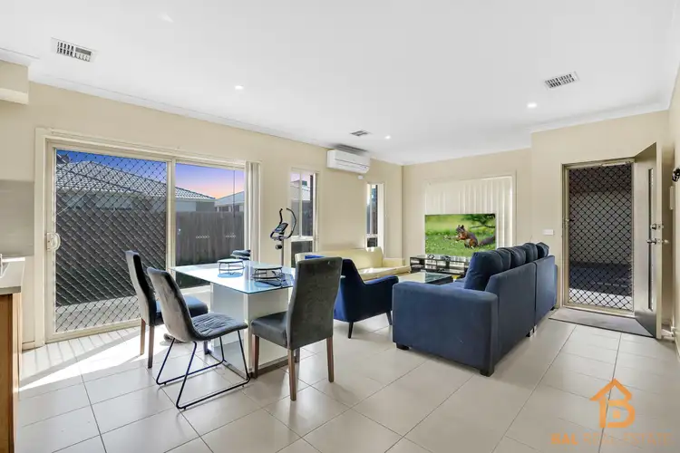 Fourth view of Homely house listing, 5/25-27 Starflower Way, Truganina VIC 3029