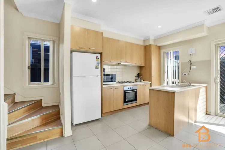Sixth view of Homely house listing, 5/25-27 Starflower Way, Truganina VIC 3029
