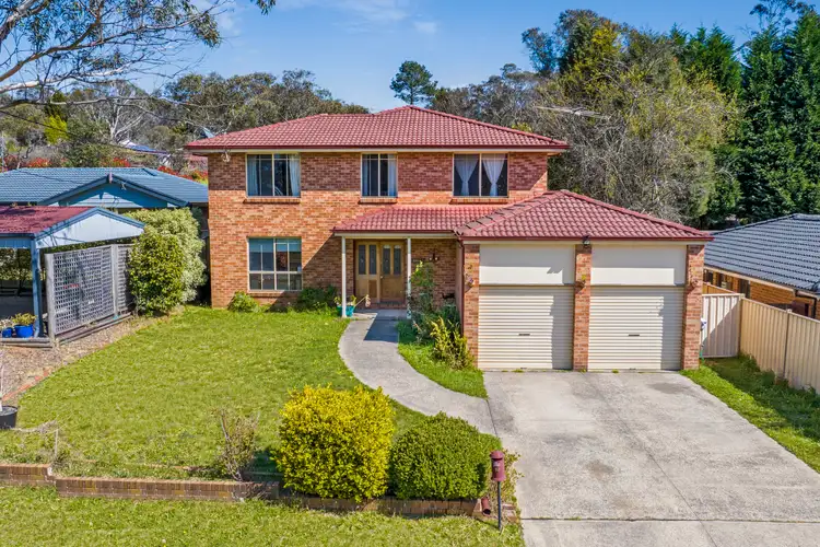 16 Hill Street, Wentworth Falls NSW 2782