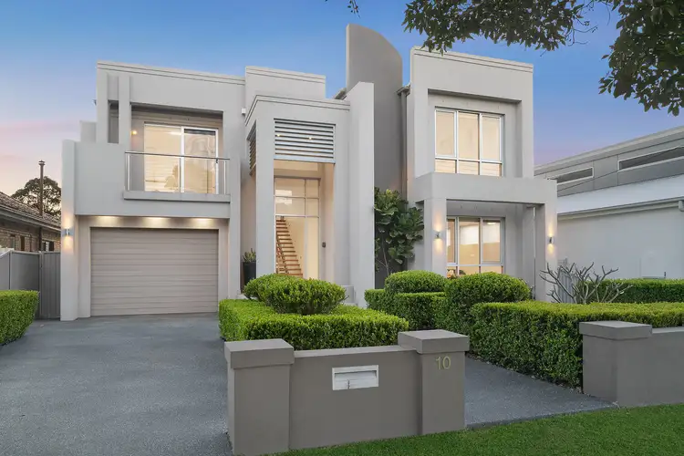 10 Illawarra Parade, Beverly Hills NSW 2209