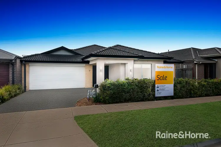 Second view of Homely house listing, 7 Forton Crescent, Cranbourne West VIC 3977