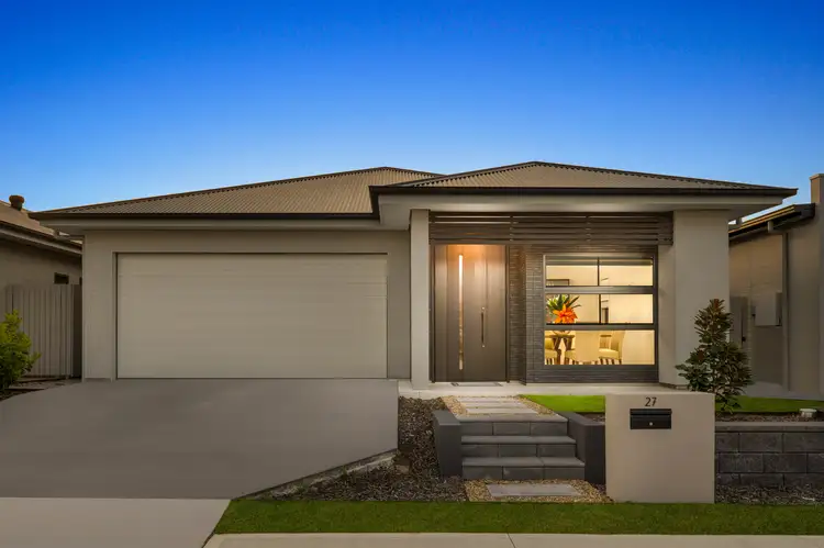 27 Ballandean Boulevard, Gledswood Hills NSW 2557