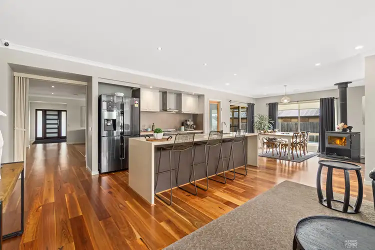 Fifth view of Homely house listing, 13 Crestmont Court, Traralgon VIC 3844