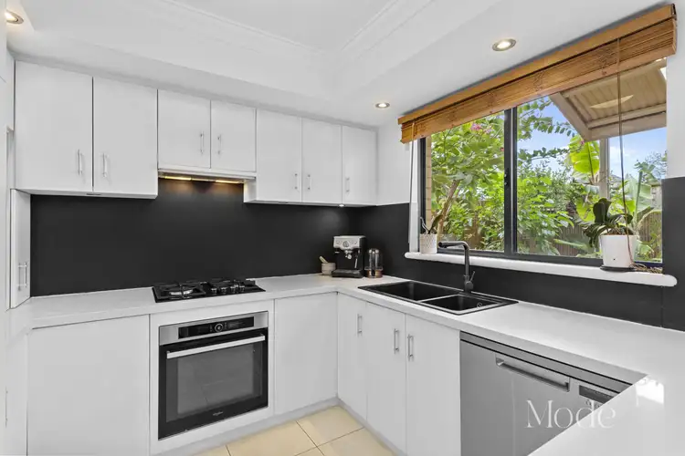 8/162 Stock Road, Attadale WA 6156