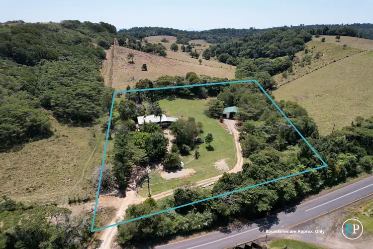 1044 East Evelyn Road, Evelyn QLD 4888