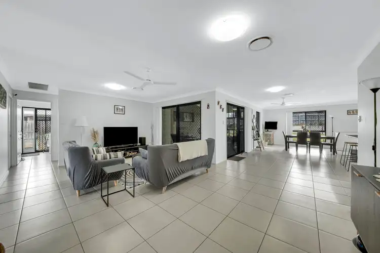 Second view of Homely house listing, 8 Woodland Court, Kirkwood QLD 4680