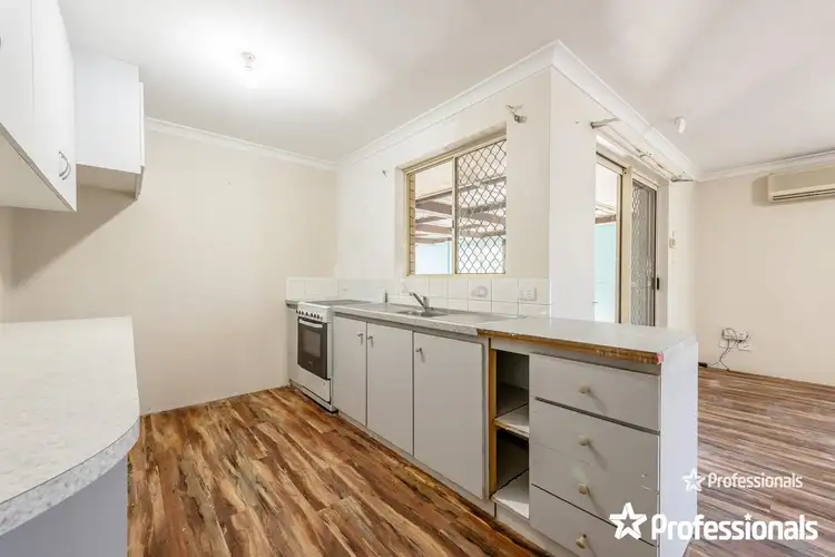 Fifth view of Homely house listing, 1 Logue Court, Walkaway WA 6528