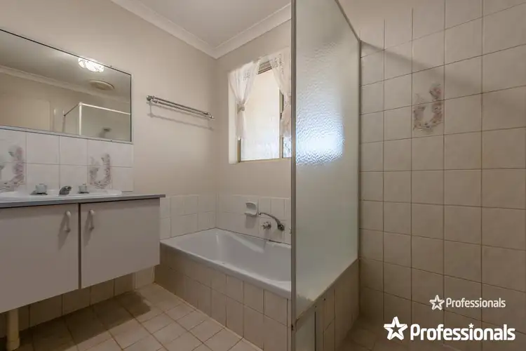 Seventh view of Homely house listing, 1 Logue Court, Walkaway WA 6528