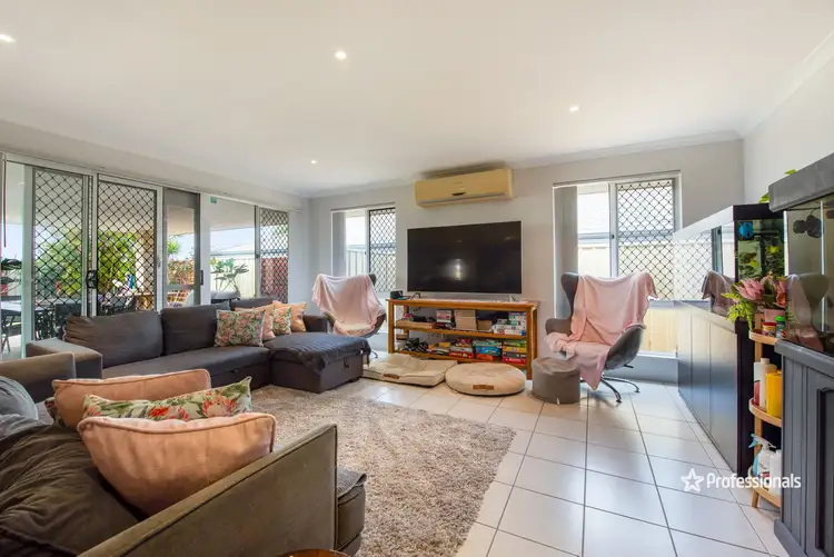 Fourth view of Homely house listing, 4 Yolanda Edge, Wandina WA 6530