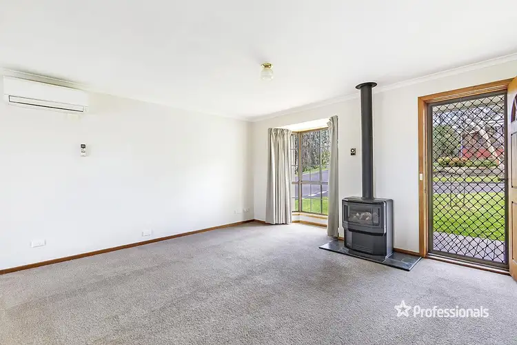 Second view of Homely house listing, 19 Westacott Street, Hamilton VIC 3300