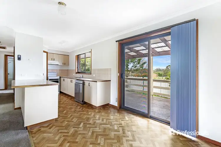 Fourth view of Homely house listing, 19 Westacott Street, Hamilton VIC 3300