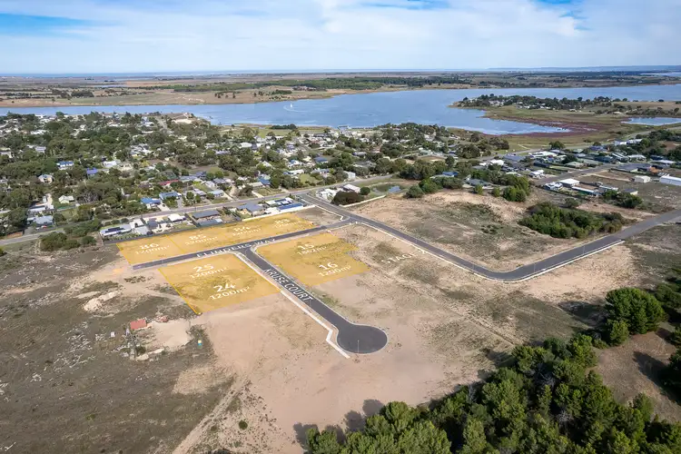 84 Flinders Way, Clayton Bay SA 5256