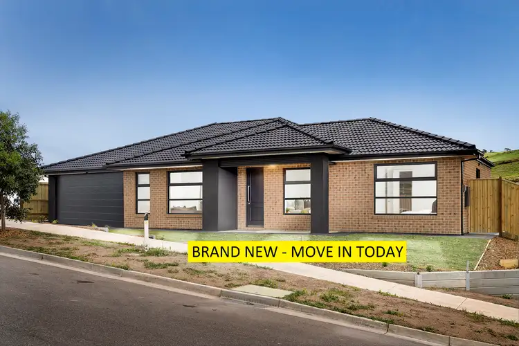 66 Retreat Crescent, Sunbury VIC 3429
