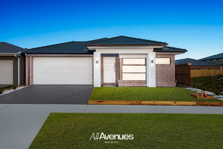 12 Undara Road, Clyde North VIC 3978