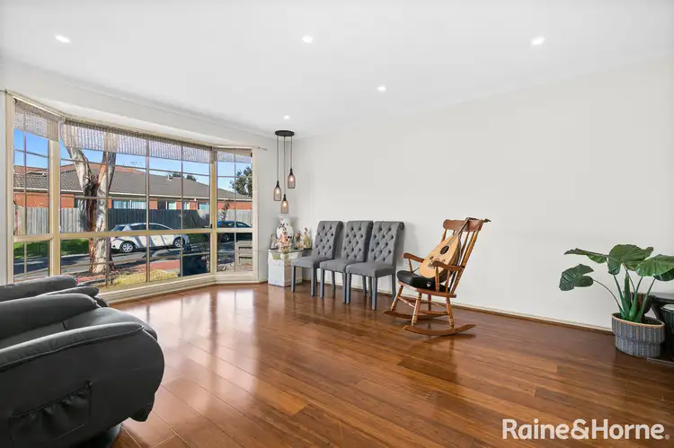 Second view of Homely house listing, 7 Mensa Court, Roxburgh Park VIC 3064