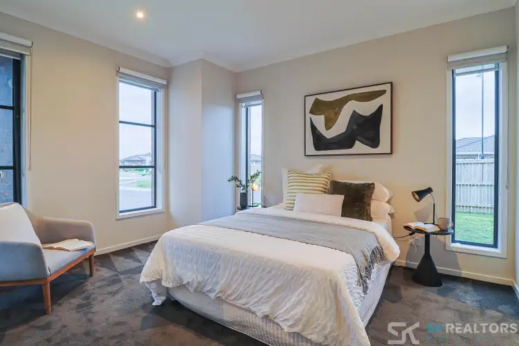 Fifth view of Homely house listing, 260 Mandalay Circuit, Beveridge VIC 3753