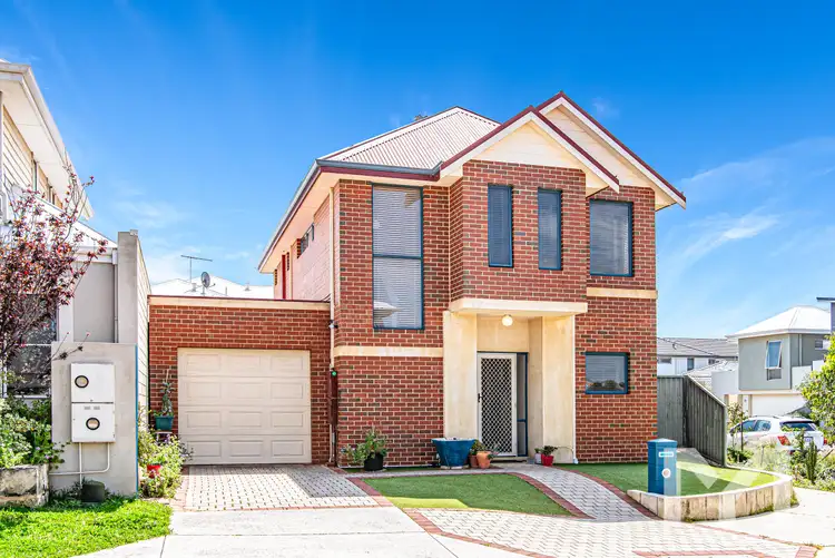 2 Roscommon Crescent, Beaconsfield WA 6162