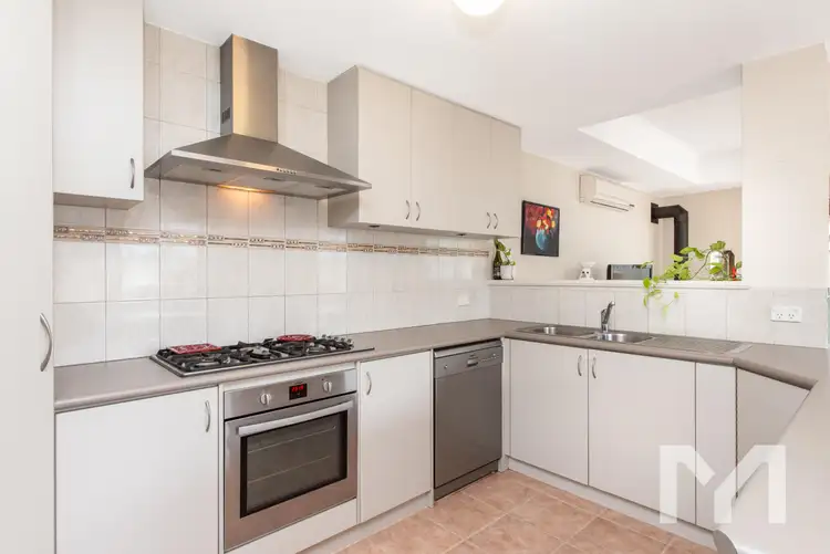 Sixth view of Homely house listing, 2 Roscommon Crescent, Beaconsfield WA 6162