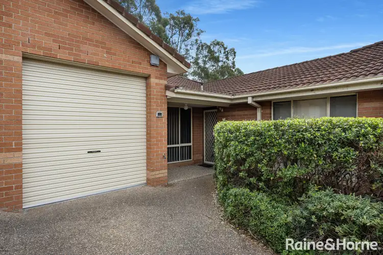 11/6 Regent Place, Bomaderry NSW 2541