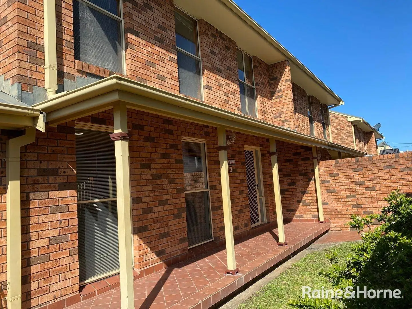 Main view of Homely townhouse listing, 4/18 Addison Street, Shellharbour NSW 2529