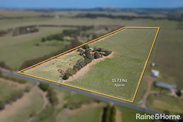 715 Riddell Road, Sunbury VIC 3429