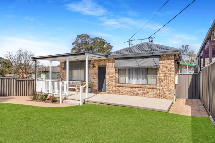 19 Lincoln Drive, Cambridge Park NSW 2747