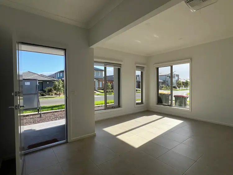 Main view of Homely house listing, 8 Giri Way, Werribee VIC 3030