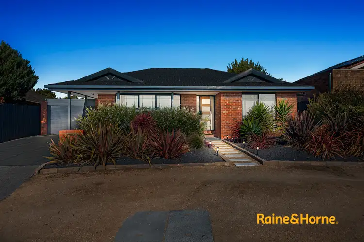 Second view of Homely house listing, 8 Lupin Court, Cranbourne North VIC 3977