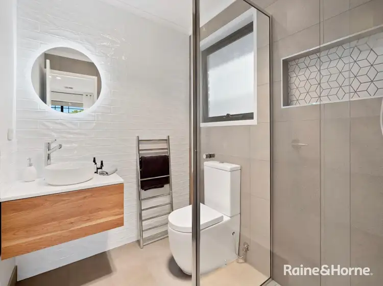 Sixth view of Homely house listing, 8 Lupin Court, Cranbourne North VIC 3977