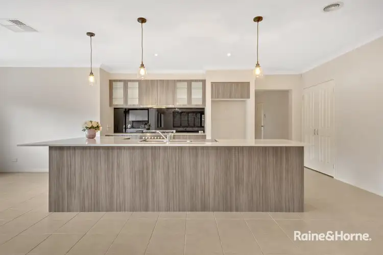 Sixth view of Homely house listing, 5 Rammer Way, Cranbourne East VIC 3977