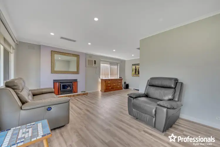 Seventh view of Homely house listing, 5 Katrina Place, Melton West VIC 3337