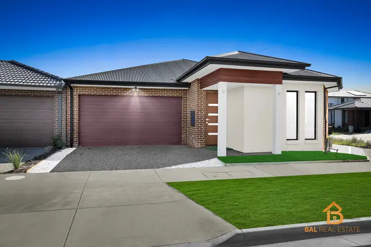 Second view of Homely house listing, 7 Mustang Circuit, Bonnie Brook VIC 3335