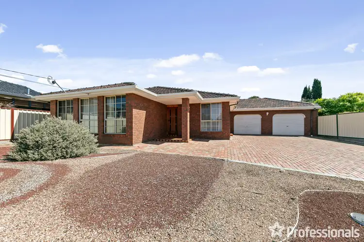 Third view of Homely house listing, 7 Narong Place, Keilor Downs VIC 3038