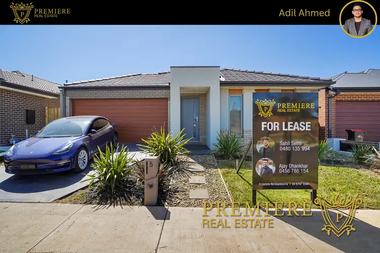 5 Mewat Circuit, Thornhill Park VIC 3335