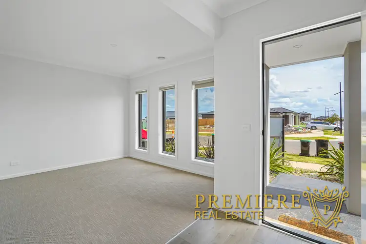 Third view of Homely house listing, 5 Mewat Circuit, Thornhill Park VIC 3335