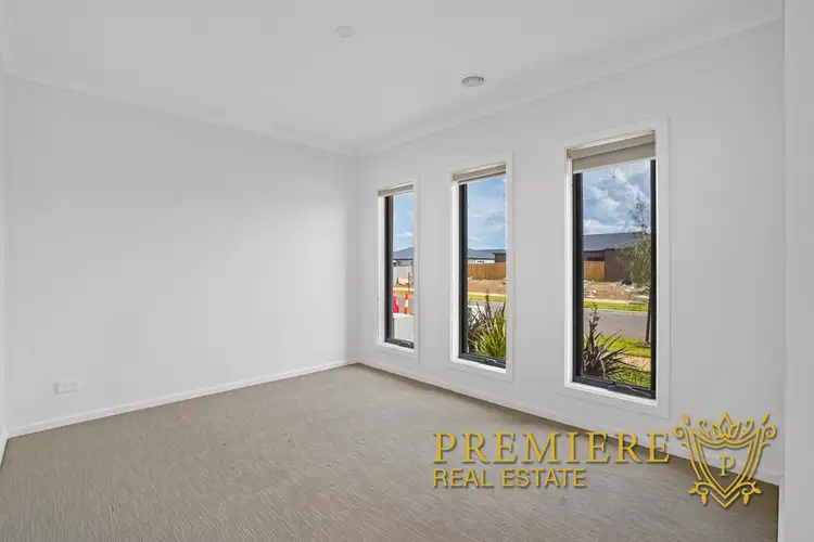 Fifth view of Homely house listing, 5 Mewat Circuit, Thornhill Park VIC 3335